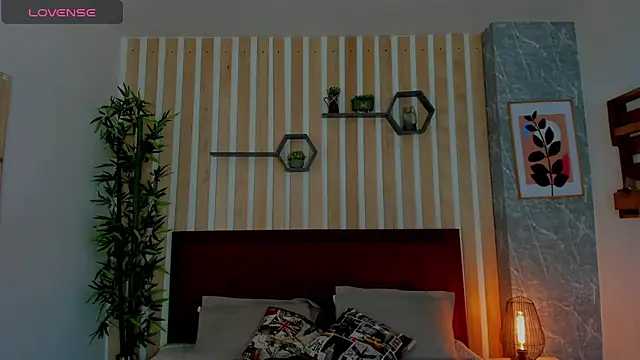 Snapshot of SamayRyann chatting on 02.11.26 SamayRyann online show from 02.11.26