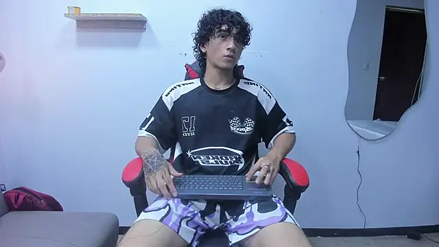 JackesTaylor online show from 10.05.25