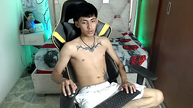 Snapshot of yiisu_ chatting on 09.11.25 yiisu online show from 09.11.25
