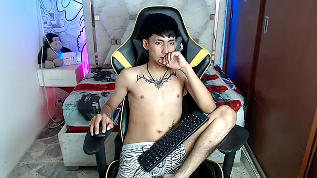 Snapshot of yiisu_ chatting on 09.15.25 yiisu online show from 09.15.25