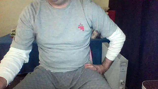 Snapshot of st206boy chatting on 02.15.26 st206boy online show from 02.15.26