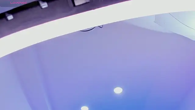 Snapshot of SelenaStonne chatting on 02.20.26 SelenaStonne online show from 02.20.26