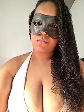 Snapshot of jadeamourim__ chatting on 10.19.25 jadeamourim online show from 10.19.25