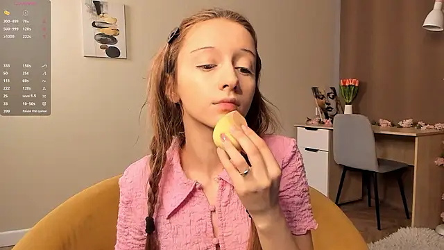 TaiteFairfield online show from 03.05.26