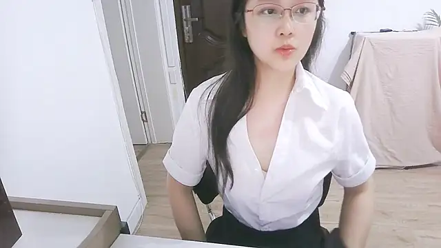 Snapshot of 98bunny chatting on 05.24.26 98bunny online show from 05.24.26