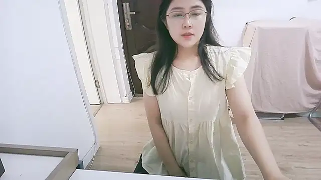 Snapshot of 98bunny chatting on 06.05.26 98bunny online show from 06.05.26