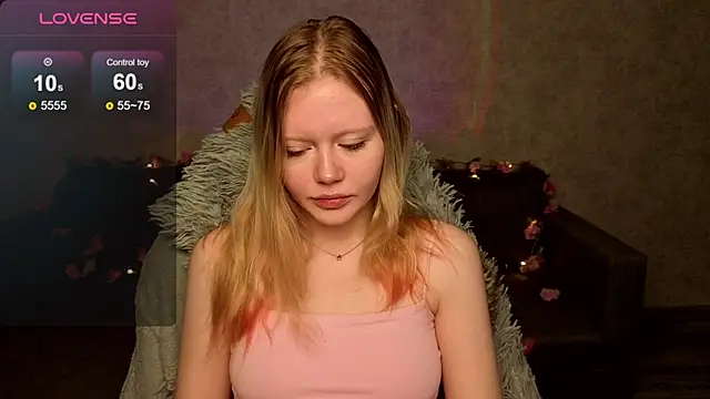 Snapshot of Wendy_228 chatting on 11.11.25 Wendy 228 online show from 11.11.25