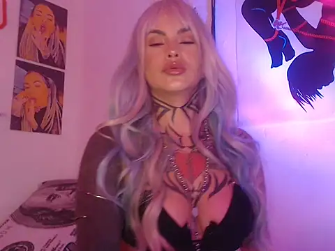 Sofia May online show from 10.20.25