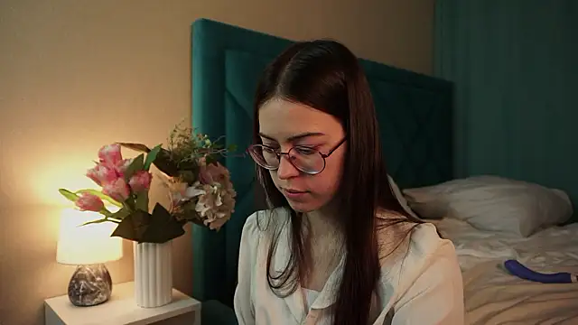 ywixos online show from 03.07.26