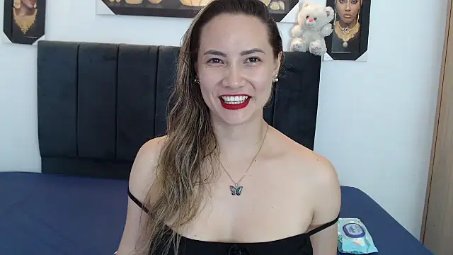 Snapshot of cieloDal chatting on 10.16.25 cieloDal online show from 10.16.25