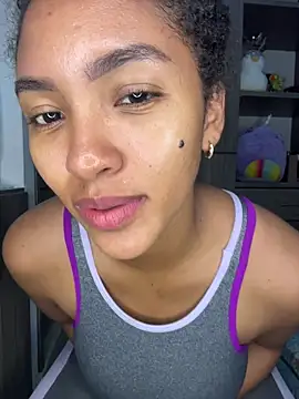 Mia sweet80 online show from 10.24.25