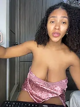 Mia sweet80 online show from 12.14.25