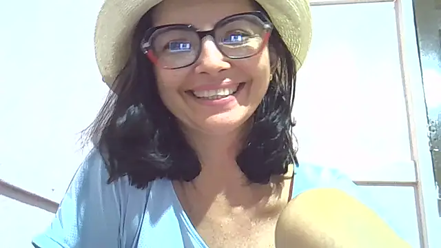 Luana sexy42 online show from 05.14.26