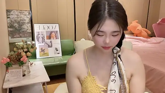 suki-1 online show from 10.15.25