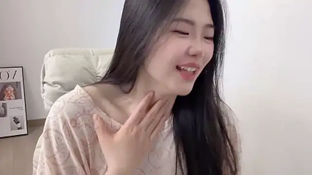 suki-1 online show from 04.19.26