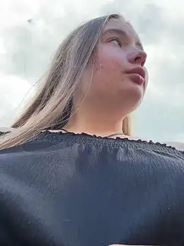 Snapshot of StephanieMur chatting on 09.10.25 StephanieMur online show from 09.10.25