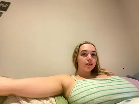 violetcutie online show from 09.19.25