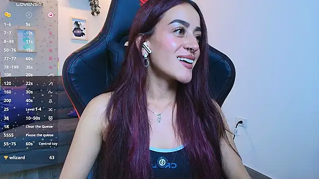 Snapshot of ViolethRosse chatting on 10.01.25 ViolethRosse online show from 10.01.25
