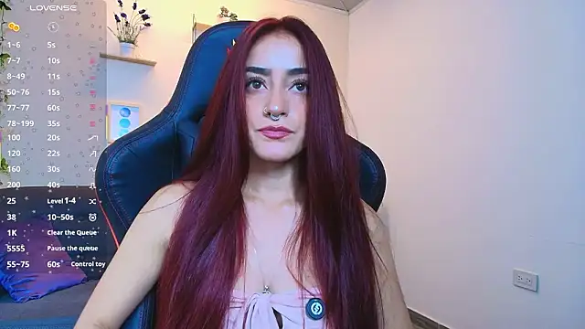 Snapshot of ViolethRosse chatting on 02.02.26 ViolethRosse online show from 02.02.26