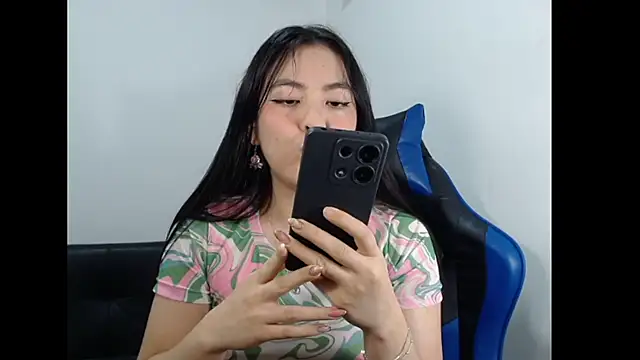 EloiseJun online show from 03.22.26