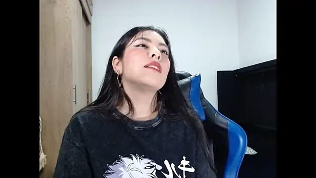 EloiseJun online show from 07.05.26