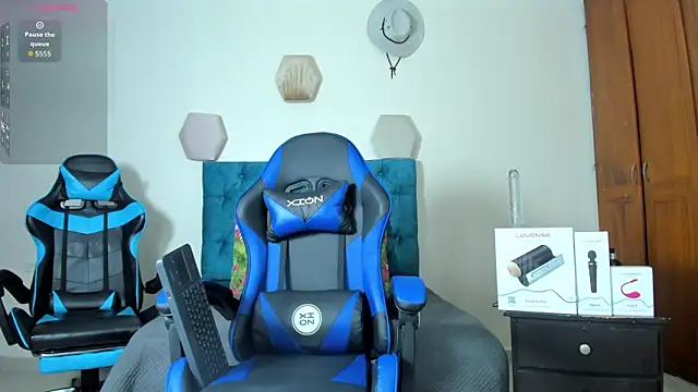  taylor black online show from 09.22.25