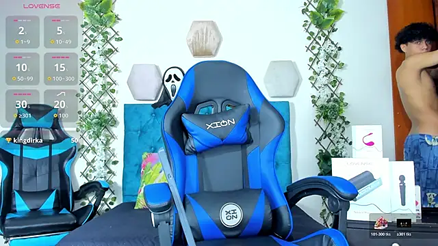  taylor black online show from 10.30.25