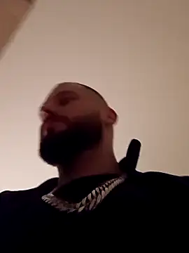 Snapshot of Barber33zk chatting on 10.12.25 Barber33zk online show from 10.12.25