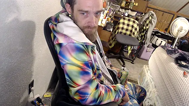 Snapshot of thejuicybacon chatting on 09.10.25 thejuicybacon online show from 09.10.25