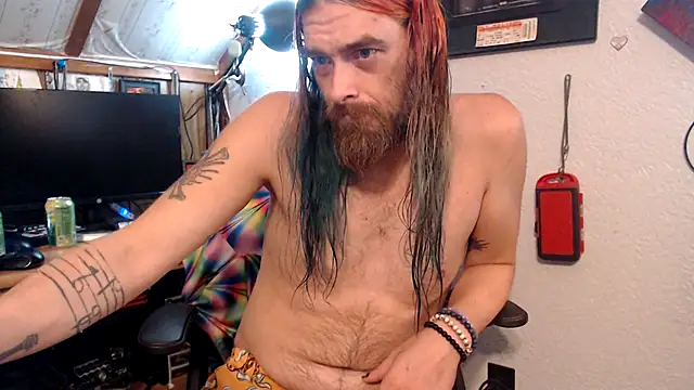 Snapshot of thejuicybacon chatting on 10.02.25 thejuicybacon online show from 10.02.25