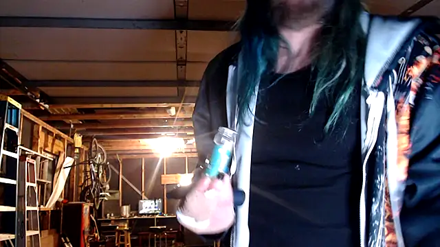 Snapshot of thejuicybacon chatting on 10.14.25 thejuicybacon online show from 10.14.25