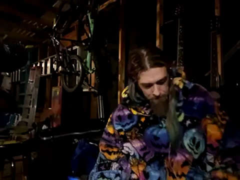 Snapshot of thejuicybacon chatting on 11.14.25 thejuicybacon online show from 11.14.25