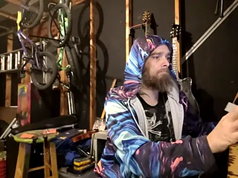 Snapshot of thejuicybacon chatting on 11.15.25 thejuicybacon online show from 11.15.25