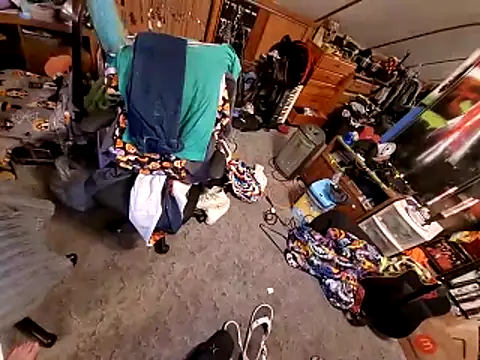 Snapshot of thejuicybacon chatting on 11.19.25 thejuicybacon online show from 11.19.25