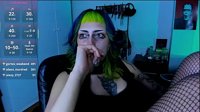 kattusauruss online show from 04.11.26