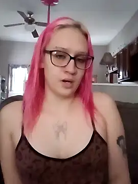 Snapshot of spoiledprincess4 chatting on 12.02.25 spoiledprincess4 online show from 12.02.25