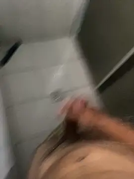 Snapshot of thomasllucas chatting on 11.05.25 thomasllucas online show from 11.05.25