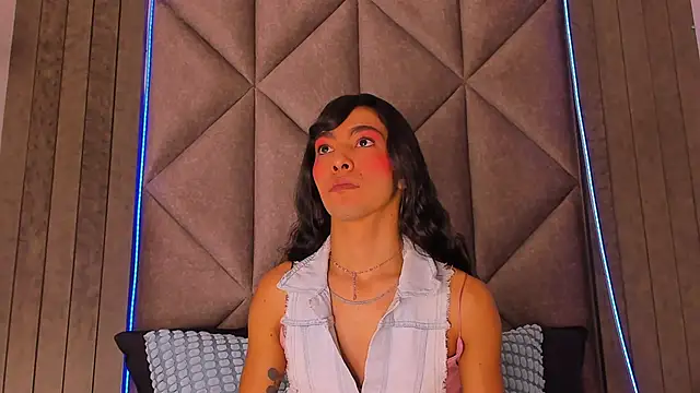 TiffValentinee  online show from 09.16.25