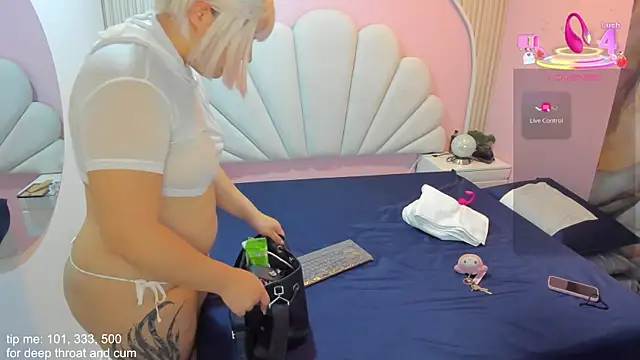 hinata dolly online show from 11.29.25