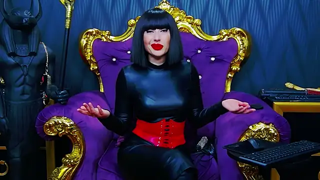 LaraMaeve online show from 11.23.25