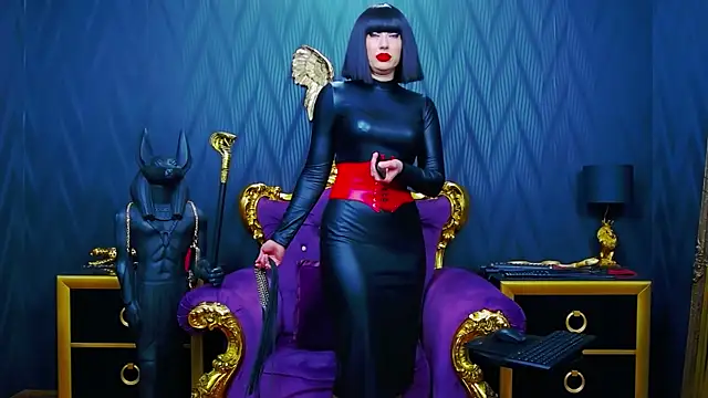 LaraMaeve online show from 11.30.25