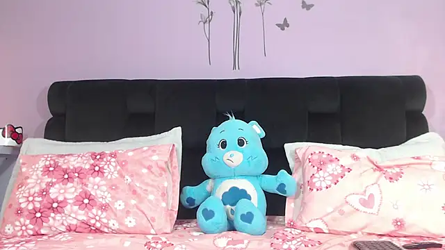 KendallWings online show from 10.23.25