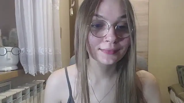 LooveELLYx online show from 12.27.24