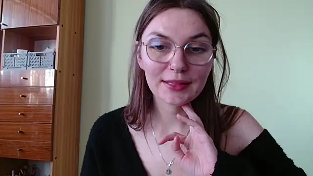 LooveELLYx online show from 01.24.25