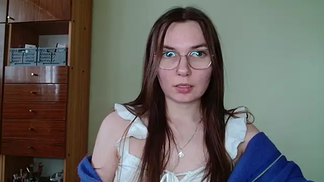 LooveELLYx online show from 01.27.25