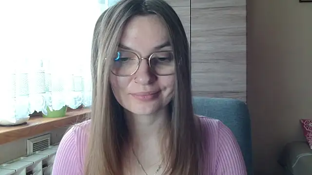 LooveELLYx online show from 11.18.25