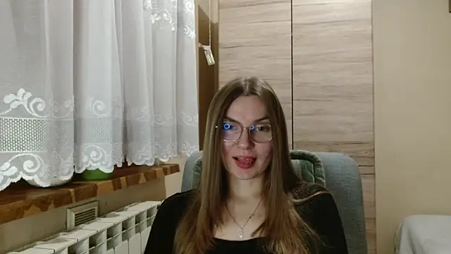 LooveELLYx online show from 11.21.25