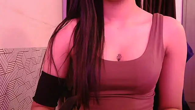 Tathiraa online show from 02.26.26