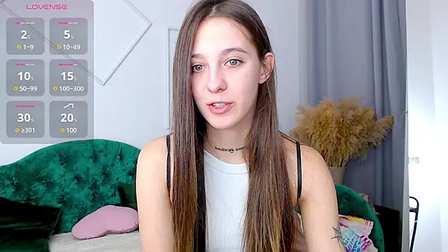 Little cherryy   online show from 09.17.25