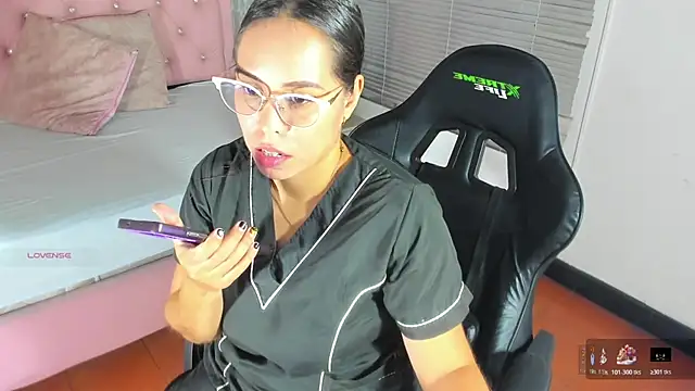 lissa jhonsoon online show from 11.21.25